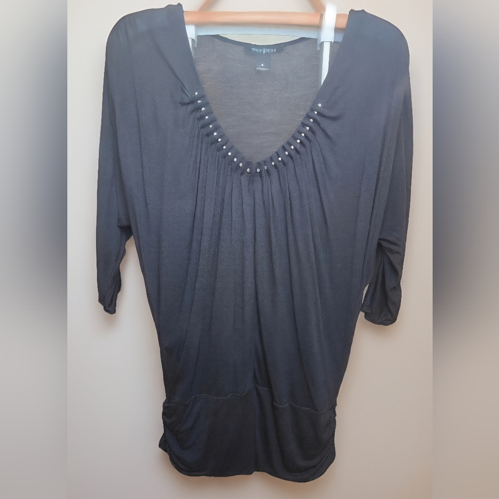 Elegant White House Black Market V Neck Dolman Sleeved Blouse